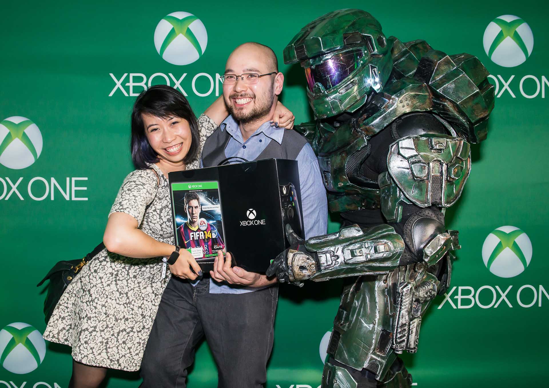 Microsoft não revela números de vendas do Xbox One, mas sofre com o baixo lucro do hardware.
